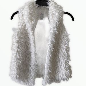 1989 Place Girls White Faux Fur Vest